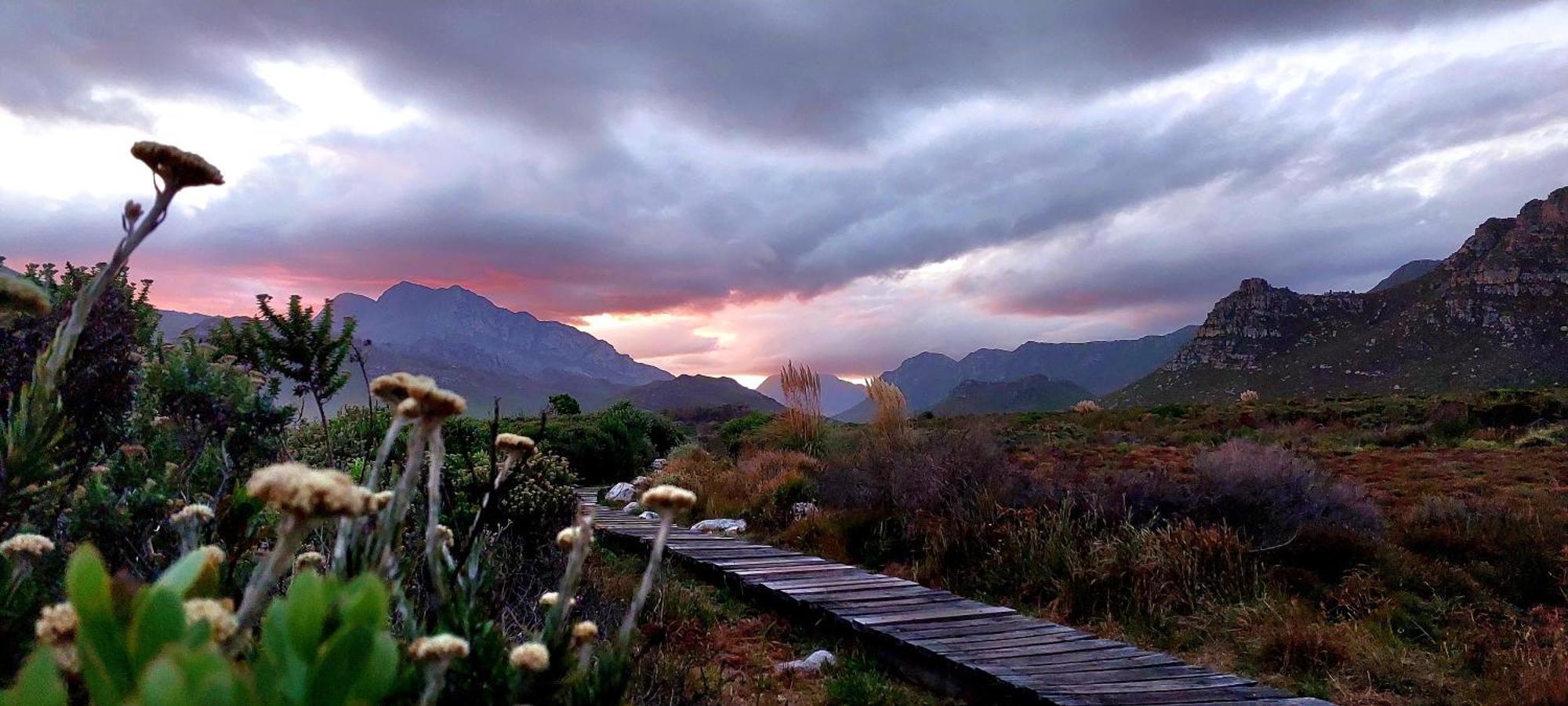La Mer Seafront Selfcatering Accommodation Kleinmond ภายนอก รูปภาพ
