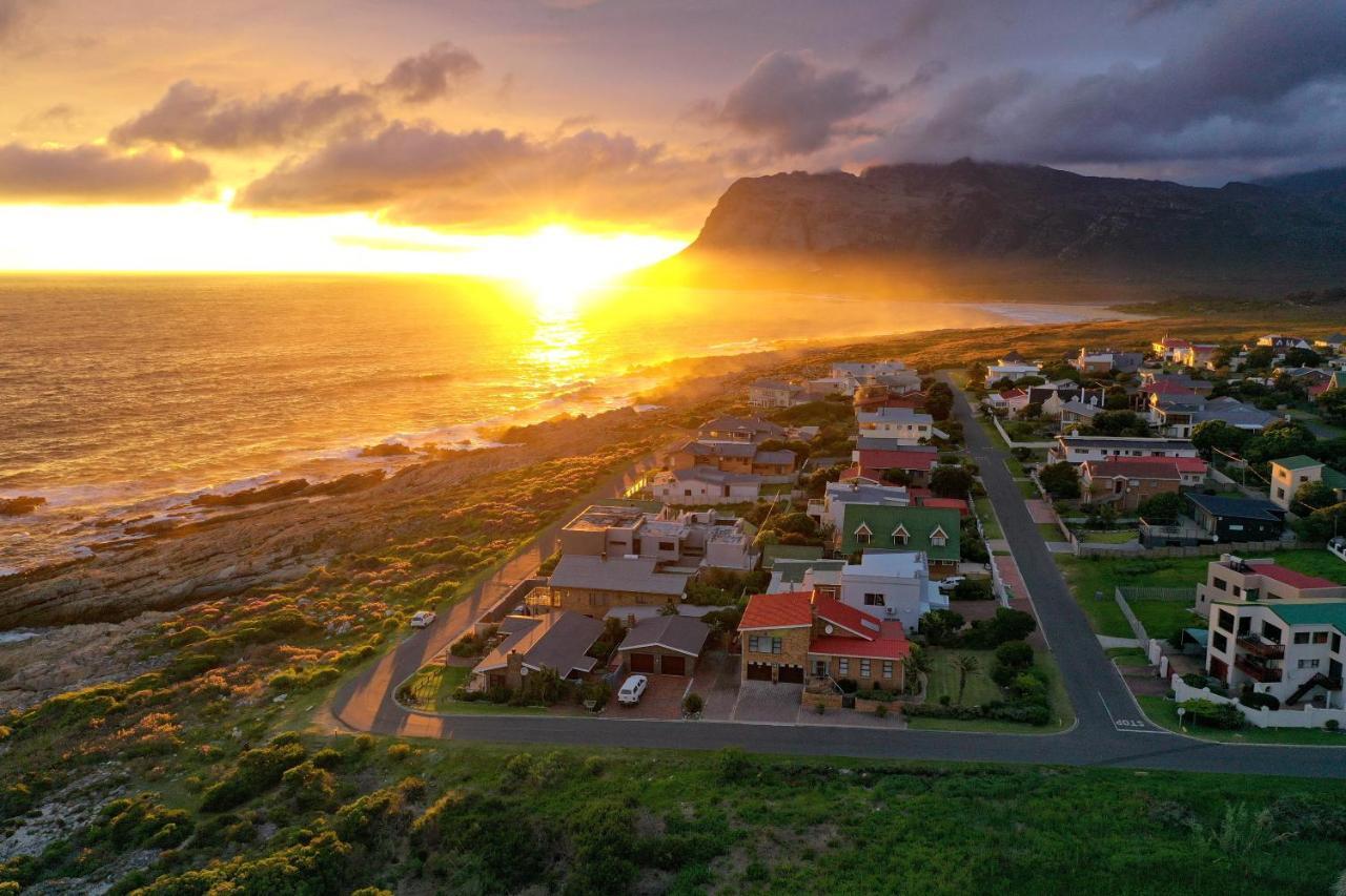 La Mer Seafront Selfcatering Accommodation Kleinmond ภายนอก รูปภาพ